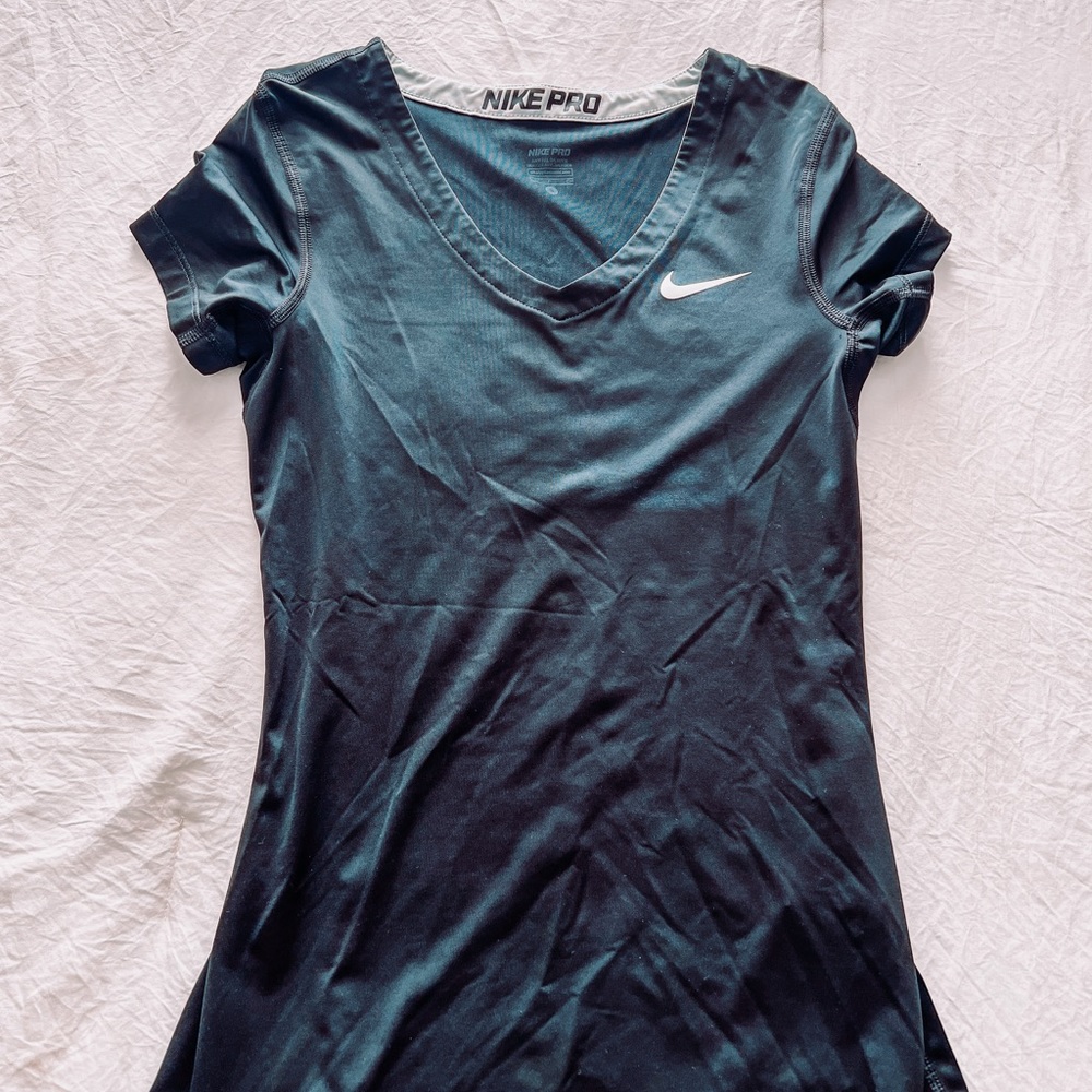 Black Nike Workout Shirt / Size Small